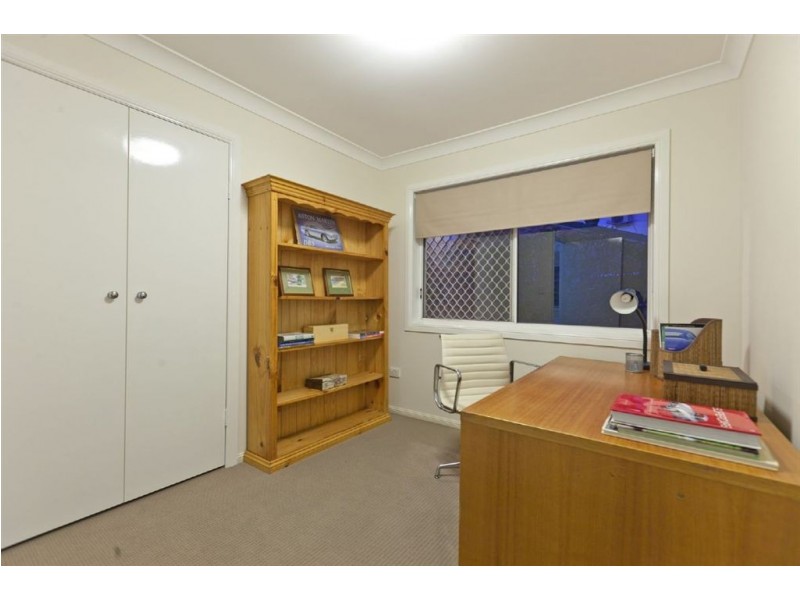 2 Gon Chee Court, Carindale QLD 4152