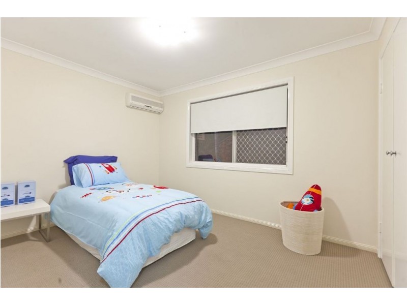 2 Gon Chee Court, Carindale QLD 4152