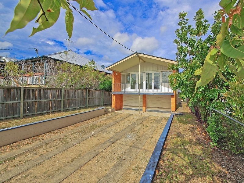 16 Kirkland Avenue, Coorparoo QLD 4151