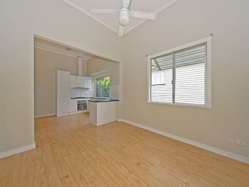 16 Kirkland Avenue, Coorparoo QLD 4151