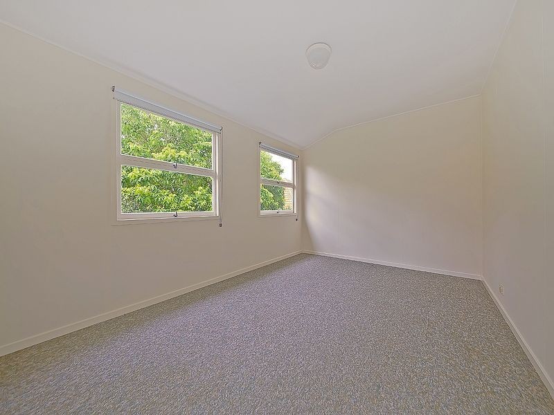 16 Kirkland Avenue, Coorparoo QLD 4151