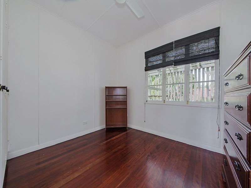 30 Gristock Street, Coorparoo QLD 4151