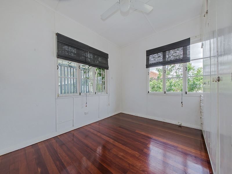 30 Gristock Street, Coorparoo QLD 4151