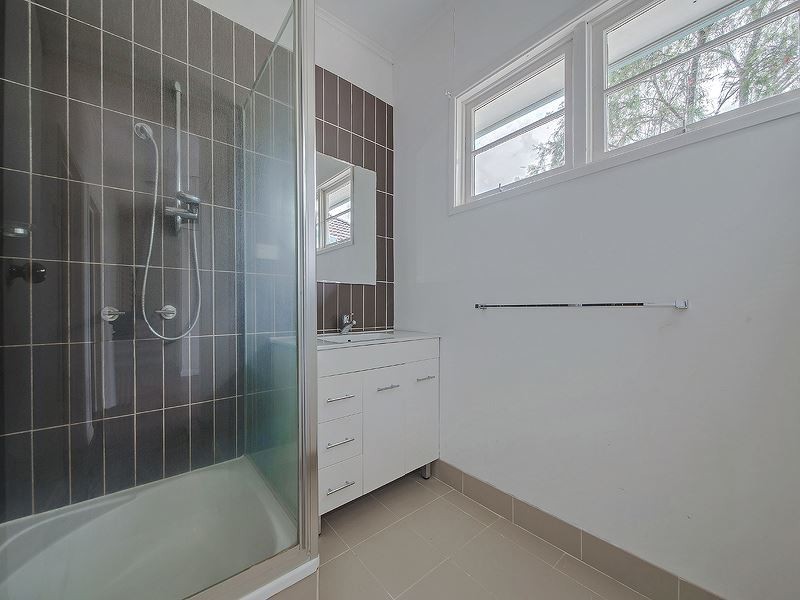 30 Gristock Street, Coorparoo QLD 4151