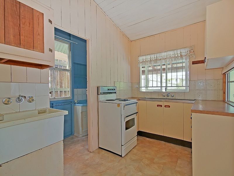 161 Juliette Street, Greenslopes QLD 4120