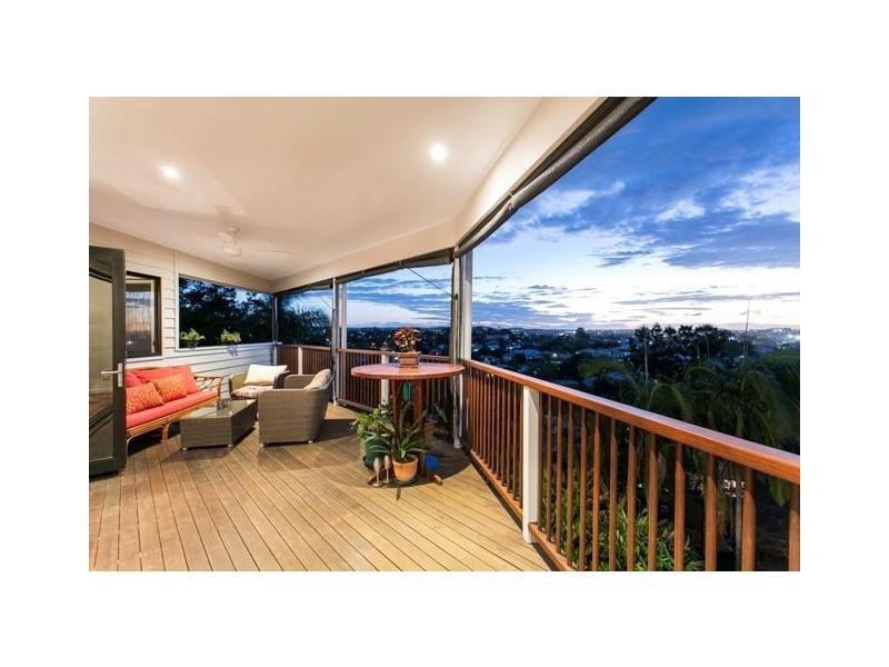30 Quirinal Crescent, Seven Hills QLD 4170