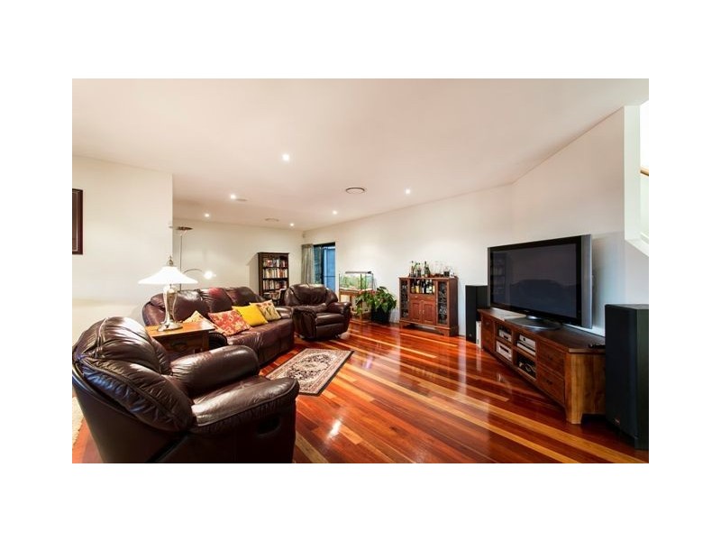 30 Quirinal Crescent, Seven Hills QLD 4170