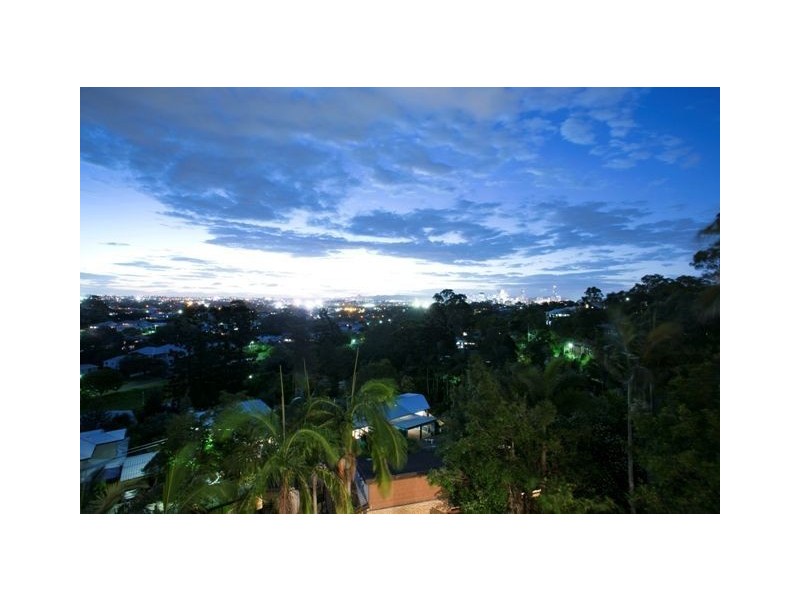 30 Quirinal Crescent, Seven Hills QLD 4170