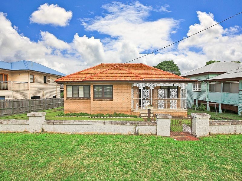62 Joseph Street, Camp Hill QLD 4152