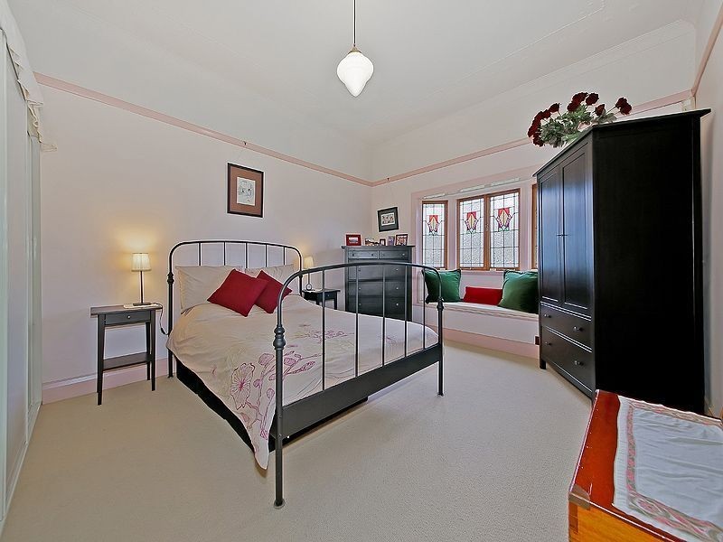 69 Lewis Street, Camp Hill QLD 4152