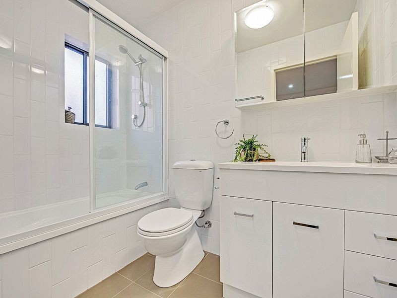 8/403 Upper Cornwall Street, Coorparoo QLD 4151