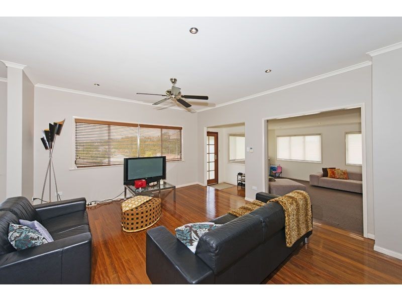 31 Corn Street, Holland Park West QLD 4121