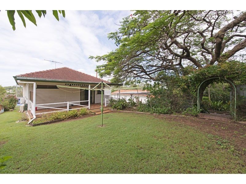 31 Corn Street, Holland Park West QLD 4121