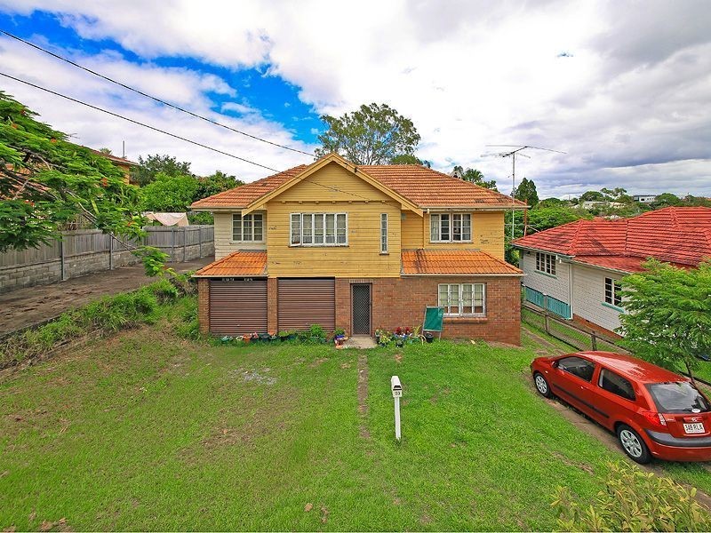 53 Herbert Street, Camp Hill QLD 4152