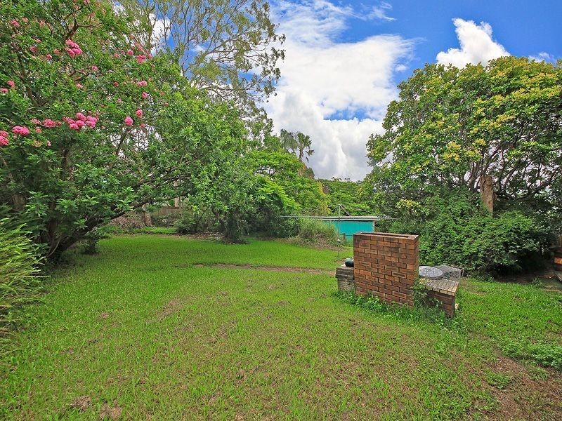 53 Herbert Street, Camp Hill QLD 4152