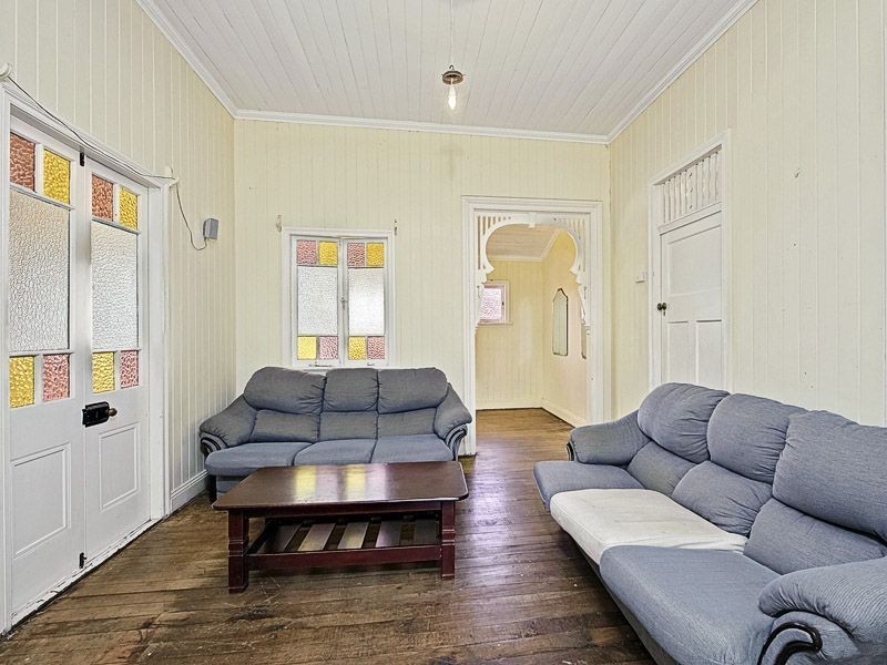 29 Macaulay Street, Coorparoo QLD 4151