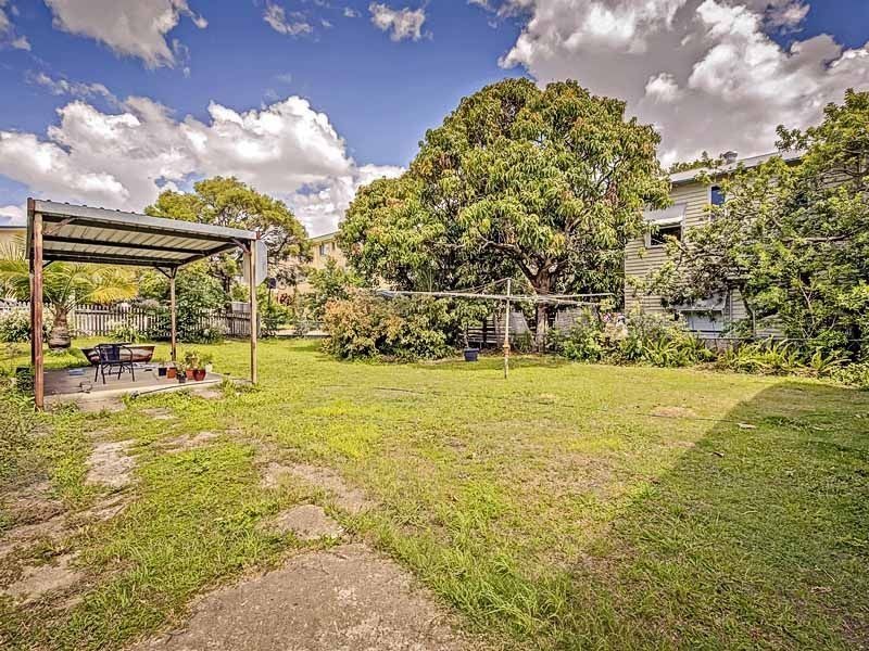 29 Macaulay Street, Coorparoo QLD 4151