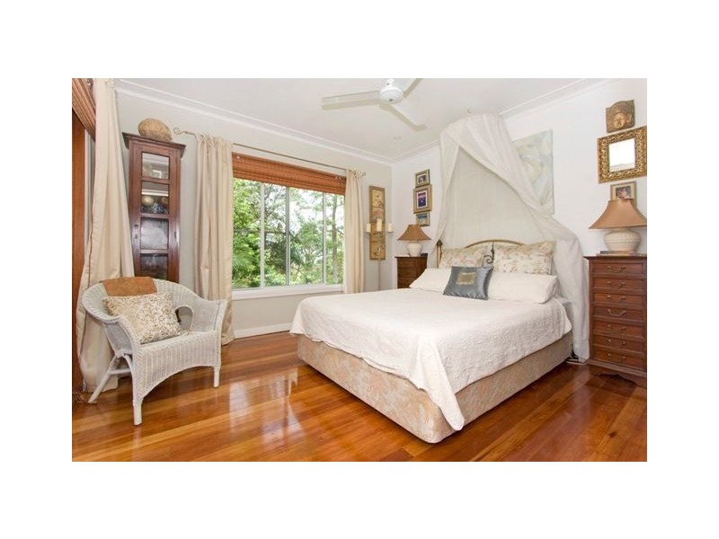 101 The Promenade, Camp Hill QLD 4152