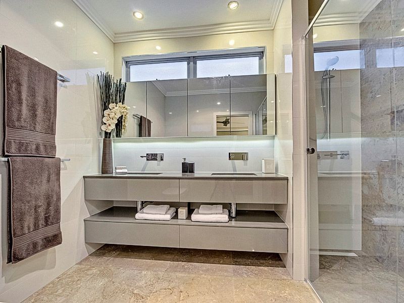 35 Grosvenor Street, Balmoral QLD 4171