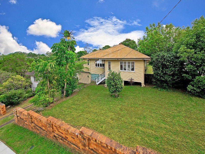 354 Nursery Road, Holland Park QLD 4121