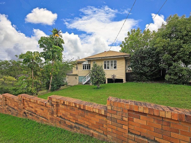 354 Nursery Road, Holland Park QLD 4121