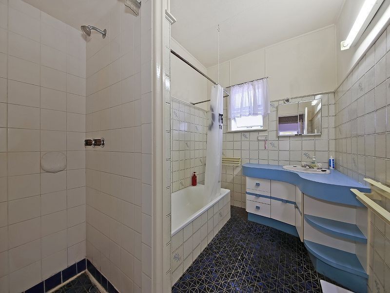 354 Nursery Road, Holland Park QLD 4121