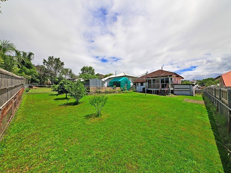 60 Burn Street, Camp Hill QLD 4152