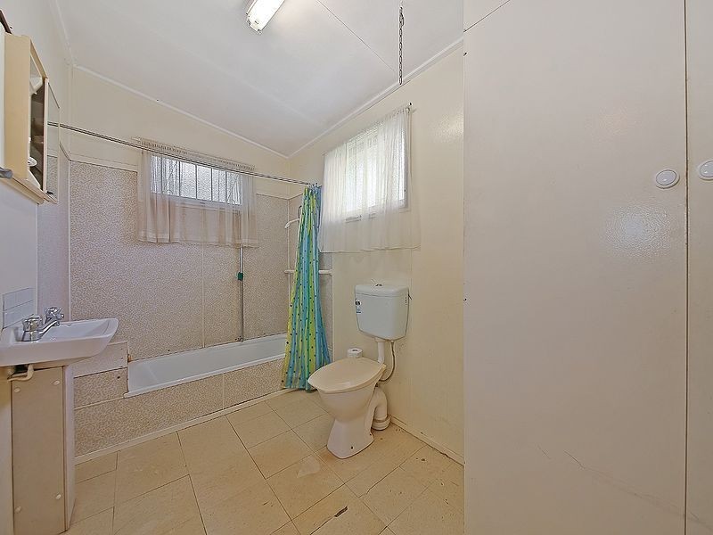 619 Old Cleveland Road, Camp Hill QLD 4152