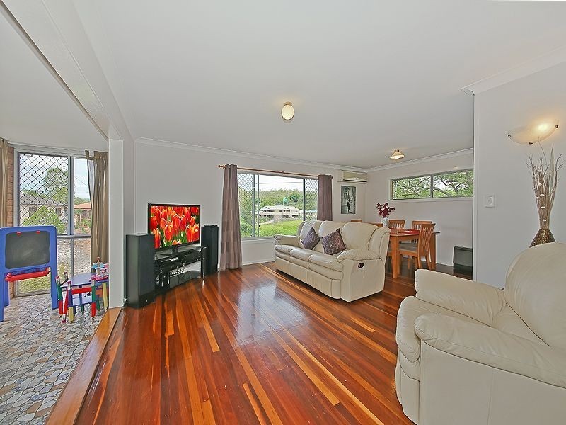 43 Joachim Street, Holland Park West QLD 4121
