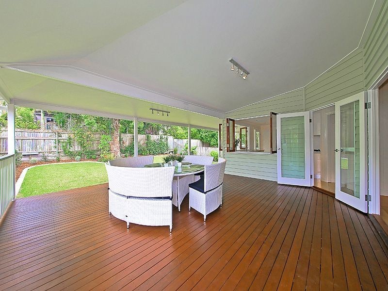 9 Beresford Terrace, Coorparoo QLD 4151