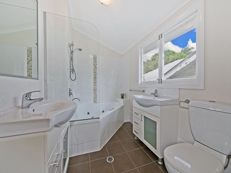 9 Beresford Terrace, Coorparoo QLD 4151