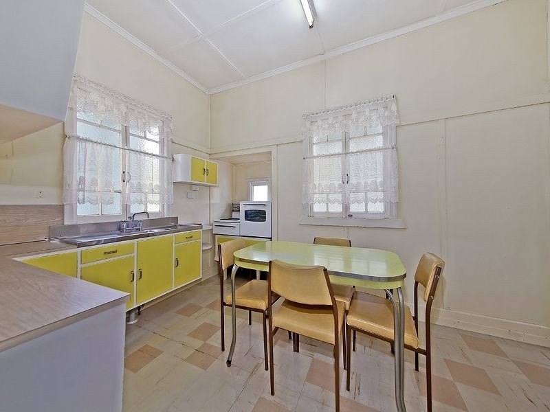 36 Earl Street, Greenslopes QLD 4120