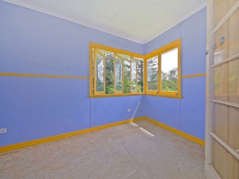102 Kennington Road, Camp Hill QLD 4152