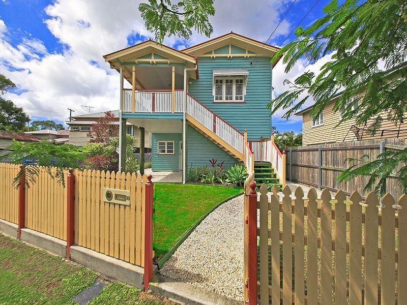 10 Geera Street, Coorparoo QLD 4151