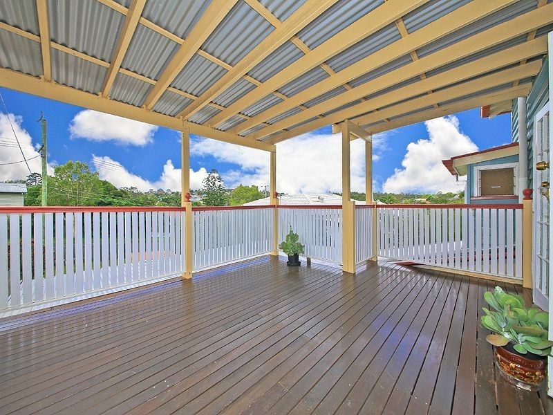 10 Geera Street, Coorparoo QLD 4151
