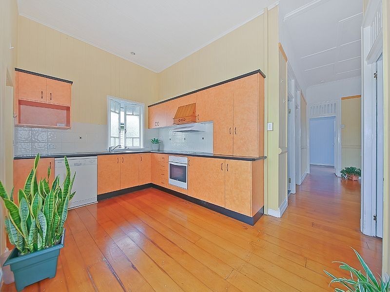 10 Geera Street, Coorparoo QLD 4151