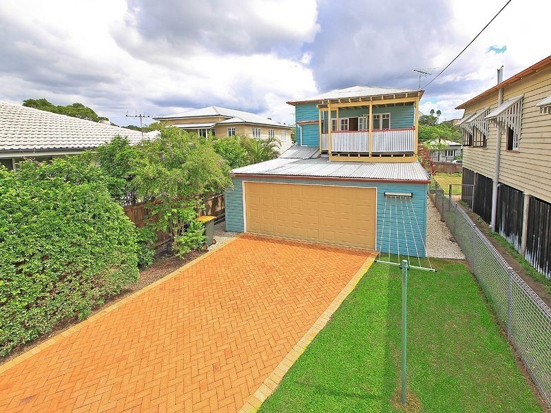 10 Geera Street, Coorparoo QLD 4151