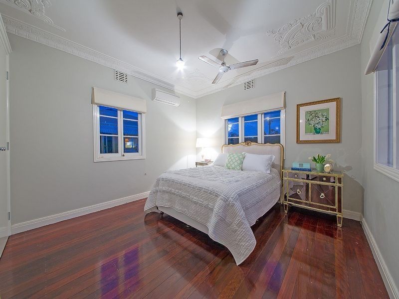 48 Brae Street, Coorparoo QLD 4151