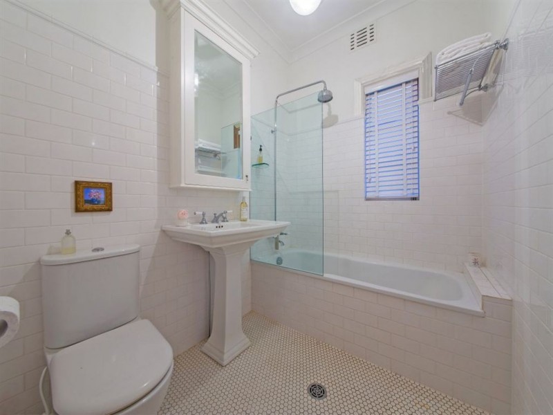 48 Brae Street, Coorparoo QLD 4151