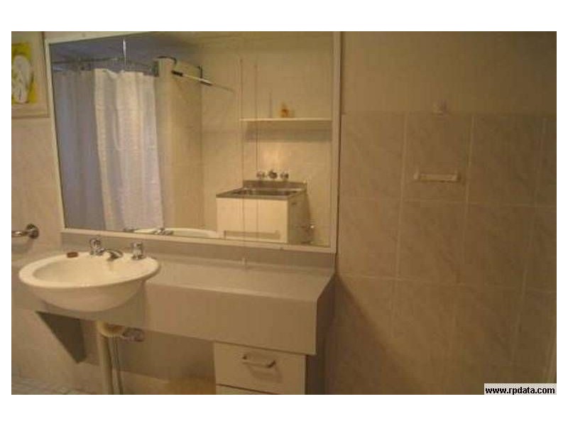 3/58 Douglas Street, Greenslopes QLD 4120