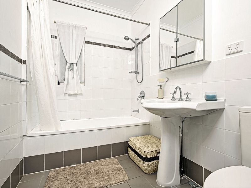 29 Durimbil Street, Camp Hill QLD 4152