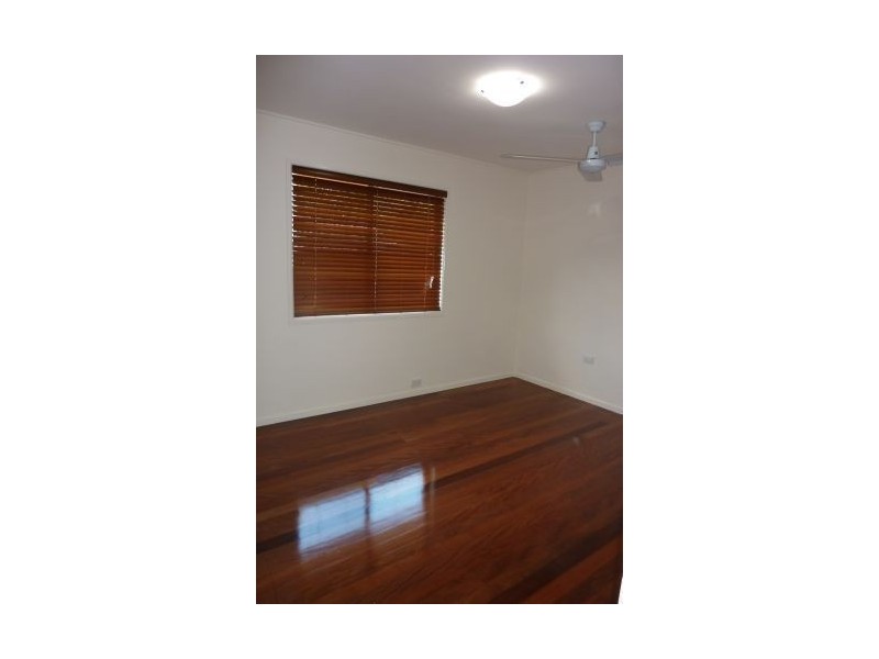 33 Wills Street, Coorparoo QLD 4151