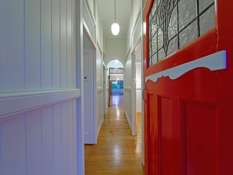 35 Hawthorne Street, Woolloongabba QLD 4102