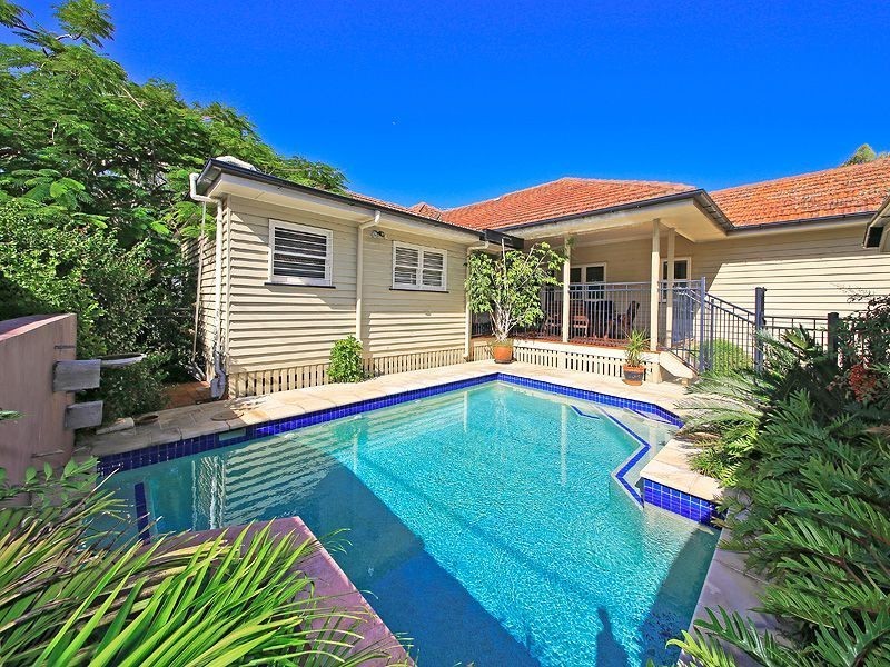 52 Balcha Street, Holland Park QLD 4121