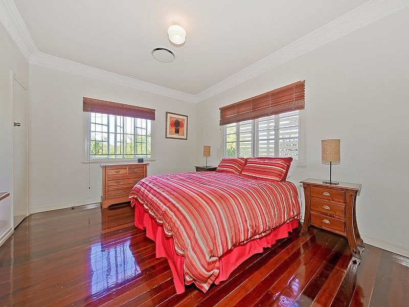 52 Balcha Street, Holland Park QLD 4121