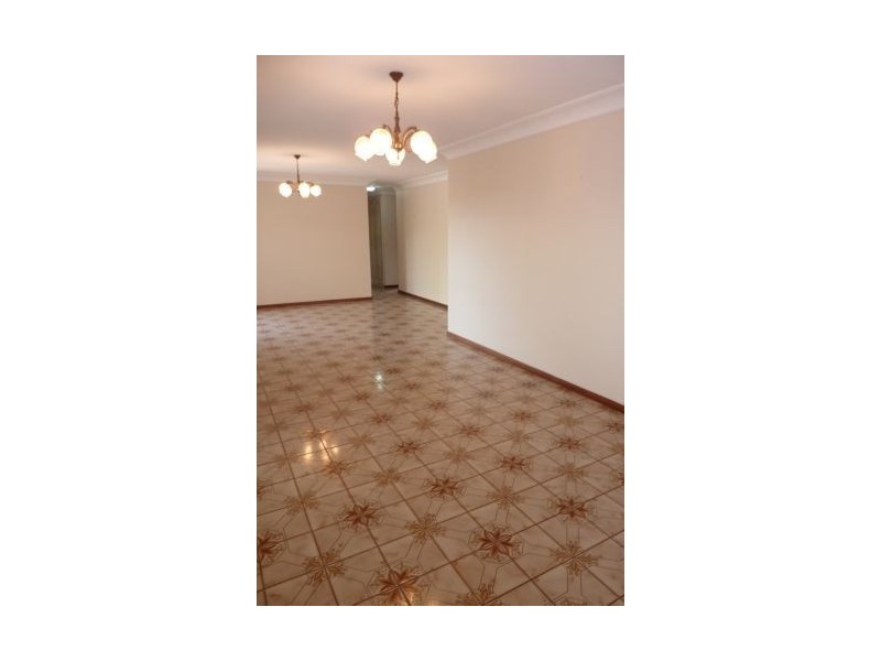 96 Kilmorey Street, Carindale QLD 4152