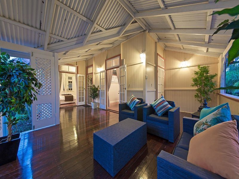 7 Norfolk Street, Coorparoo QLD 4151