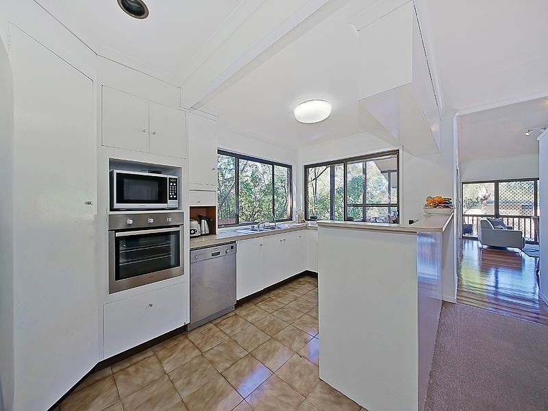 6 Kerrydan Street, Holland Park West QLD 4121