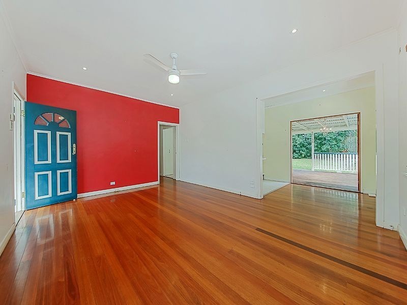 35 Esmonde Place, Coorparoo QLD 4151