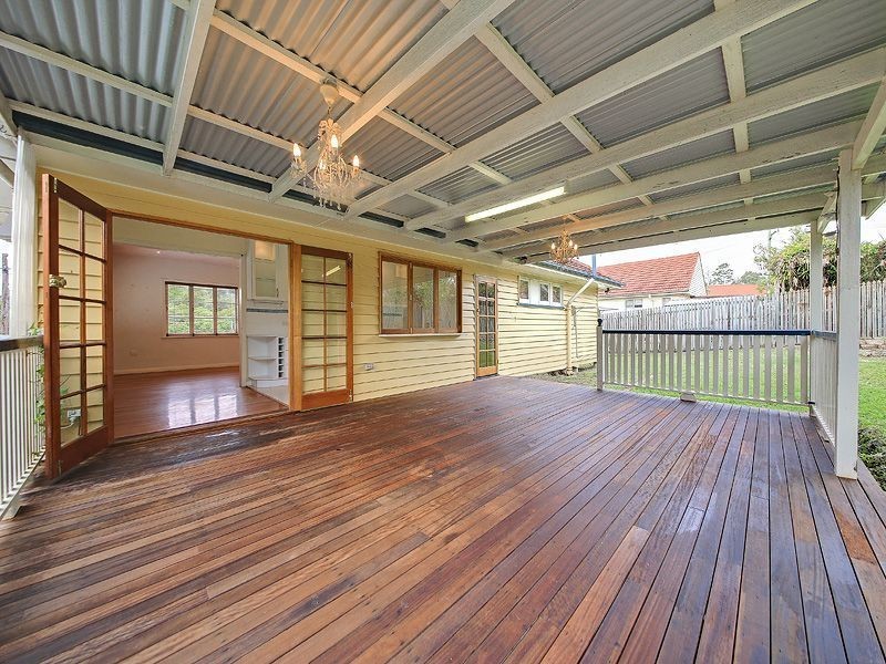 35 Esmonde Place, Coorparoo QLD 4151